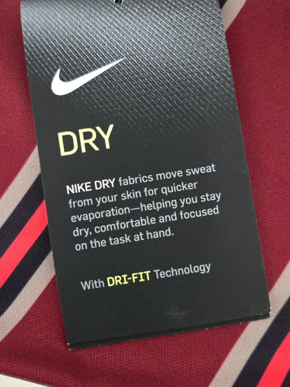 Nike Liverpool FC Women's Dri-FIT Pre-Match Jersey NWT Medium ⚽🔥 - Picture 6 of 9